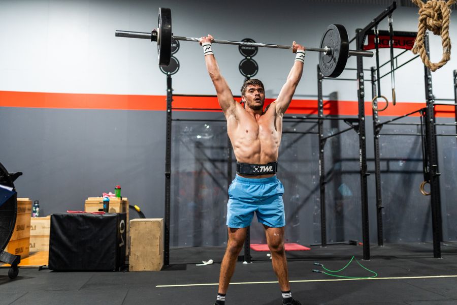 Overhead press lockout in training