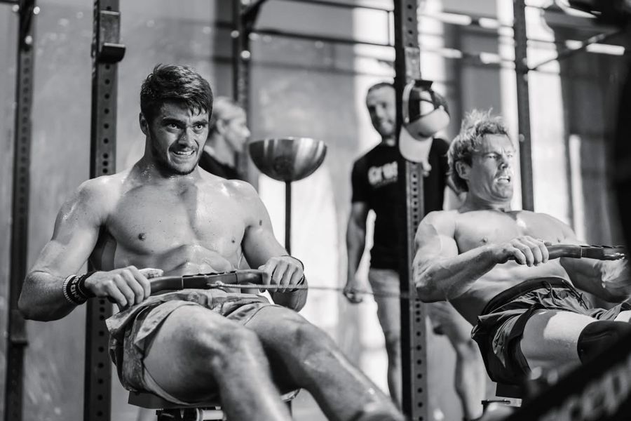 Rowing intervals side by side